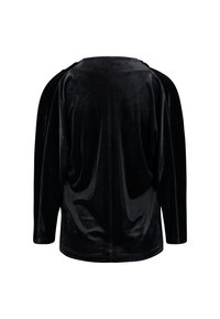 Zwarte fluwelen blouse met een losse pasvorm, voorzien van lange mouwen en een ronde halslijn. Soepele textuur en subtiele plooidetails.