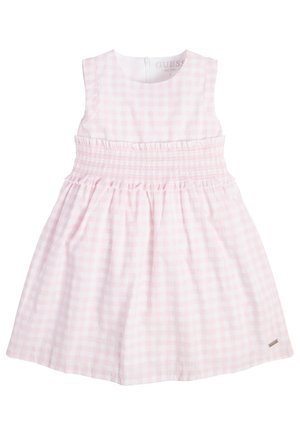 Lyserød gingham-kjole med en smocket talje, ærmeløs design og en skjult lynlås bagpå. Inkluderer en lille mærket detalje ved kanten.