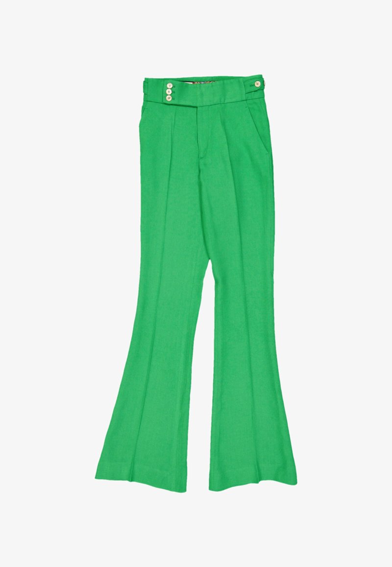 Pantalon évasé taille haute vert avec plis sur le devant, poches latérales et quatre boutons blancs à la taille.