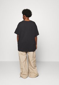 Nike Sportswear TEE - Jednoduché tričko - black