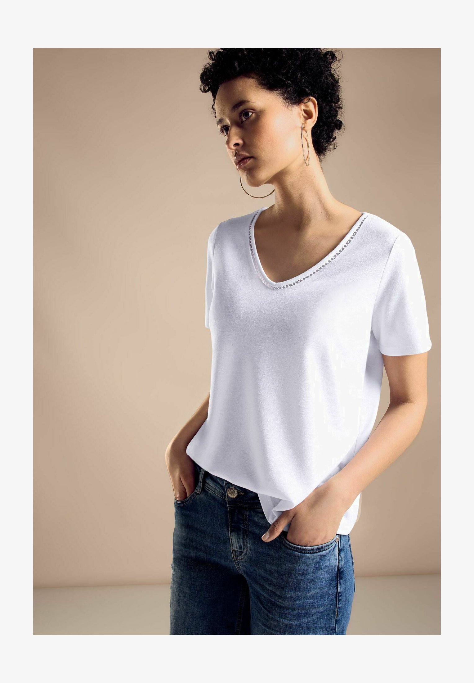 Street One T-Shirt Donna Con Stampa Party E Spalle Scoperte – Taglia 38 – Colore Nero