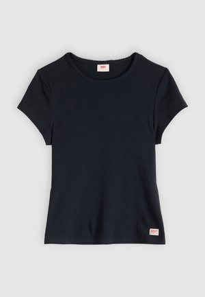 Γυναικείο μαύρο ριμπ κοντομάνικο μπλουζάκι με στρογγυλή λαιμόκοψη και μικρή ετικέτα με το λογότυπο Levi’s στο εμπρός μέρος στο τελείωμα, σε ανοιχτό γκρι φόντο.