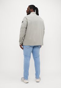 Calvin Klein Könnyű dzseki - london fog