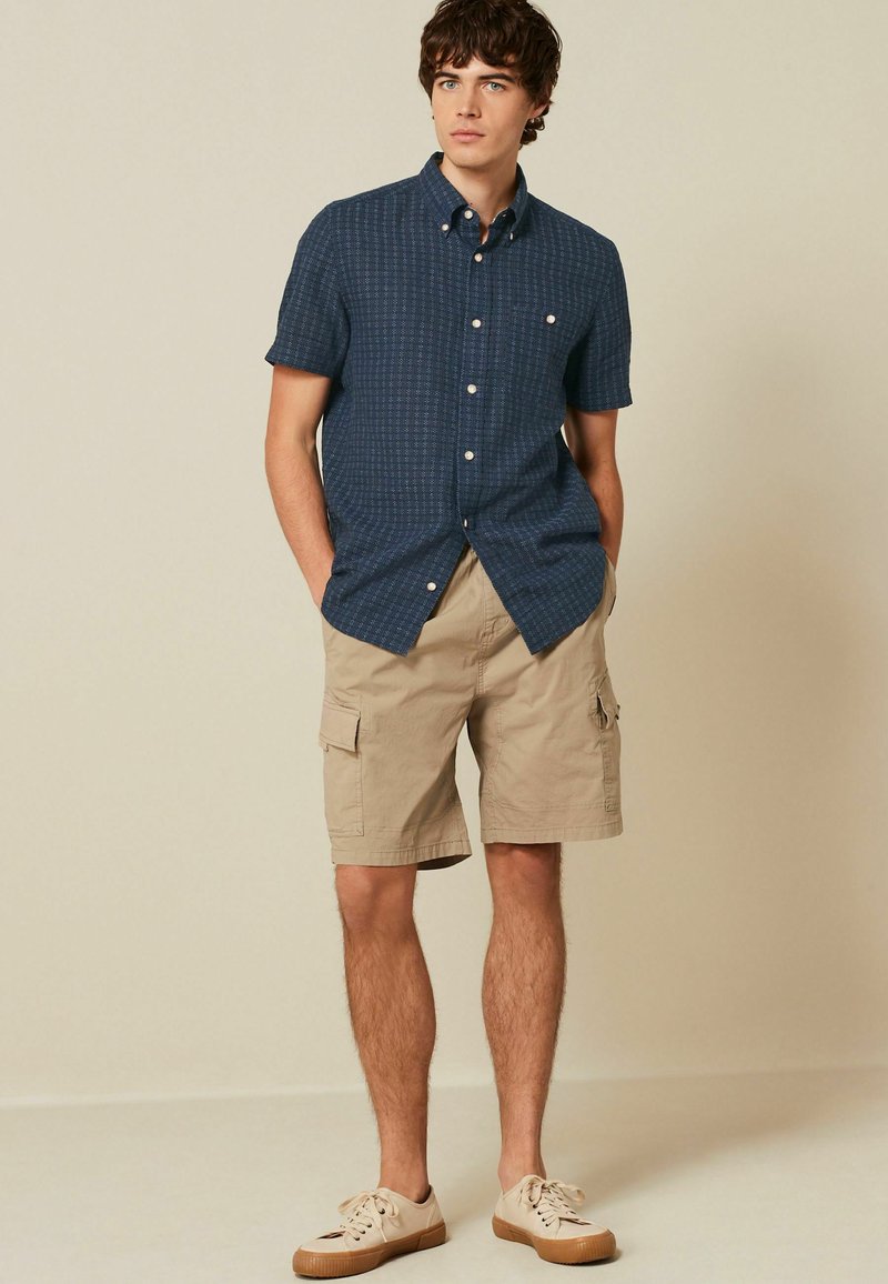 Next REGULAR FIT niebieski