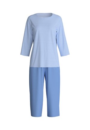 Blauw gestreepte drie-kwart mouwtop gecombineerd met effen lichtblauwe capri-broeken. Zachte stof met een losse pasvorm en zonder zichtbare hardware.
