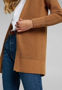 edc by Esprit Gilet - cognac
