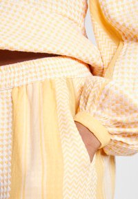 SUMMERY Copenhagen FREYA PANTS - Παντελόνι - coral