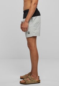 Urban Classics BLOCK  - Short de bain - lightasphalt black