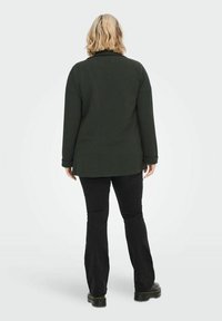 ONLY Carmakoma CARBETTY ciemnozielony