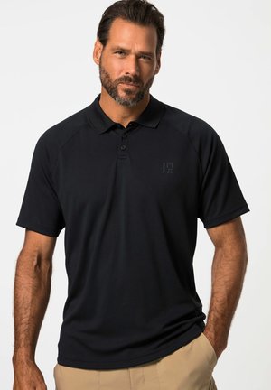Zwart polo-shirt met een kraag, korte mouwen en een subtiele logo op de borst. Gemaakt van lichtgewicht materiaal met een zachte textuur.