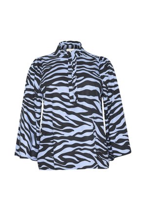 Pika hiiega pluus, millel on kõrge kaelus, sinise ja musta sebra mustriga, nööpide read ja tekstureeritud kangas.