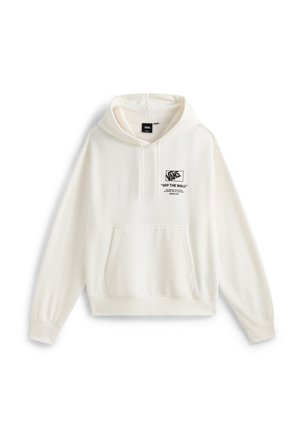 Kremowy hoodie uszyty z miękkiego materiału, z kieszenią na przodzie, kapturem ze sznurkiem oraz czarnym graficznym logo na piersi.