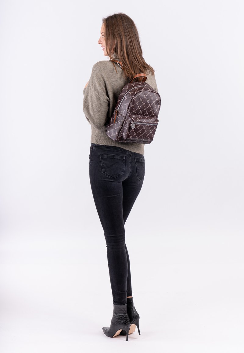 Tamaris ANASTASIA  - Mochila - brown