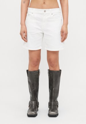 GIRLFRIEND - Jeansshort - optic white