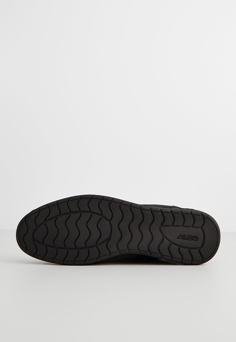 CHANDLER