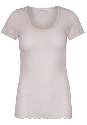 Tricou scurt cu mânecă scurtă de culoare roz deschis, cu un guler rotund. Textură moale, design ajustat și detaliu ondulat la marginea de jos.