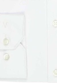 Witte dress shirt met een puntkraag, één borstzak en zes parelachtige knopen met subtiele stikdetails.