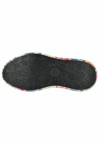 Semelle de chaussure en caoutchouc noir avec des motifs floraux en relief, borde multicolore texturé et bord ondulé.