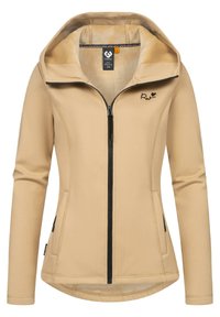 Chaqueta softshell beige con cierre delantero, capucha y logotipo bordado. Presenta bolsillos laterales y un ajuste ceñido, con una textura suave.