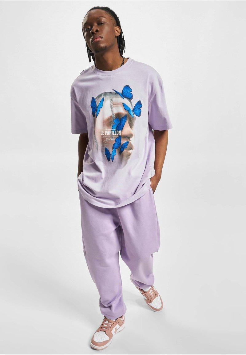 Upscale by Mister Tee LE PAPILLON OVERSIZE  - T-shirts med print - lilac
