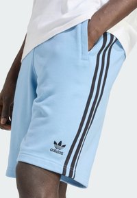 adidas Originals 3-STRIPE  - Donji dijelovi trenirke - ash blue   black
