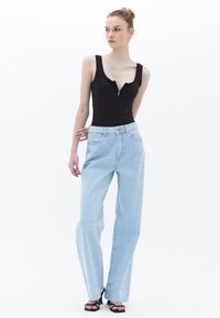 OXXO WITH ZIPPER   - Linne - black