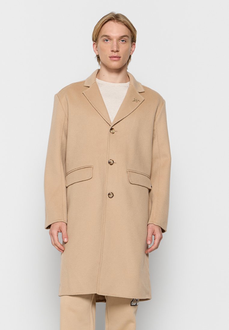 Axel Arigato Mantel beige
