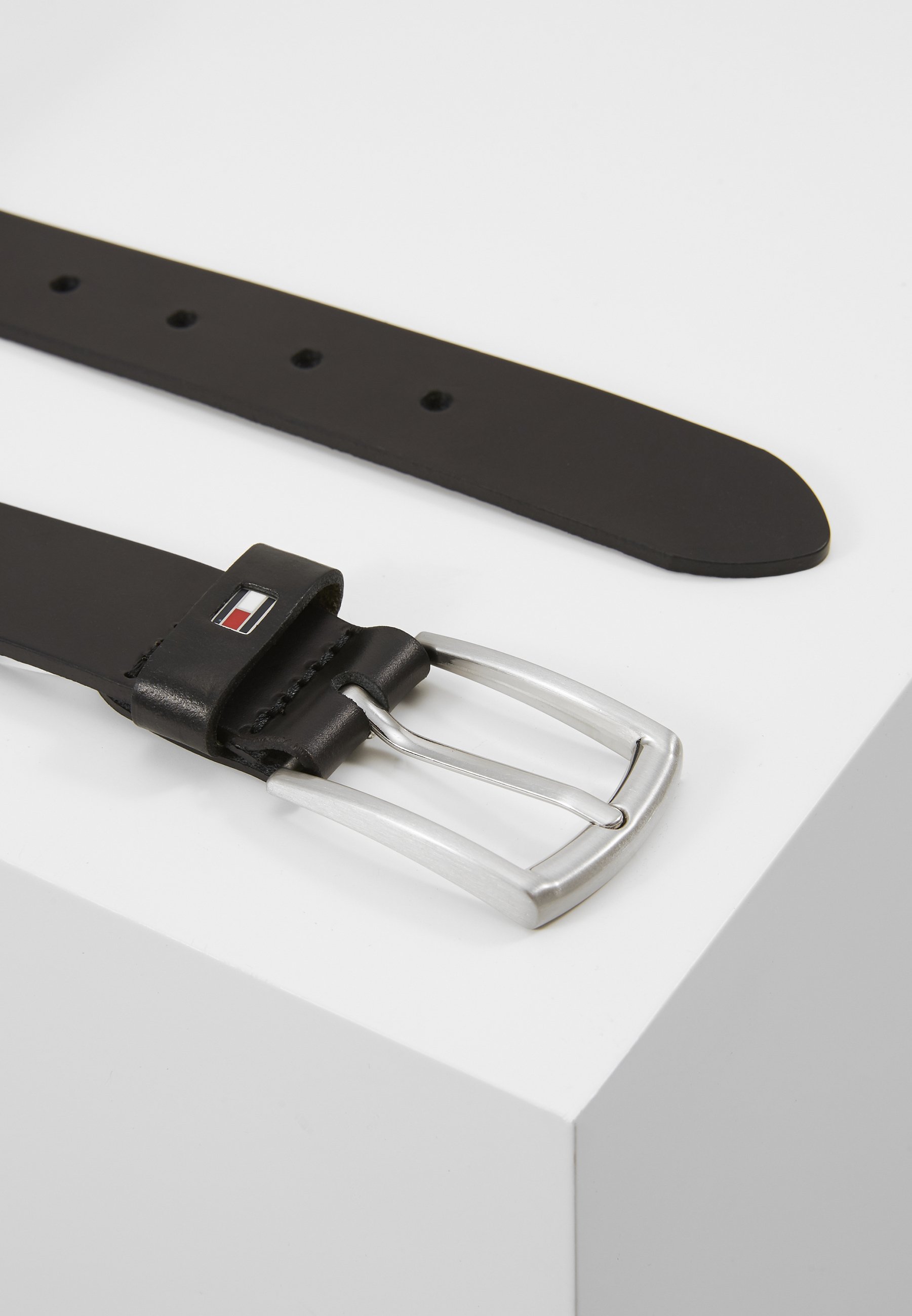 tommy hilfiger kids belt