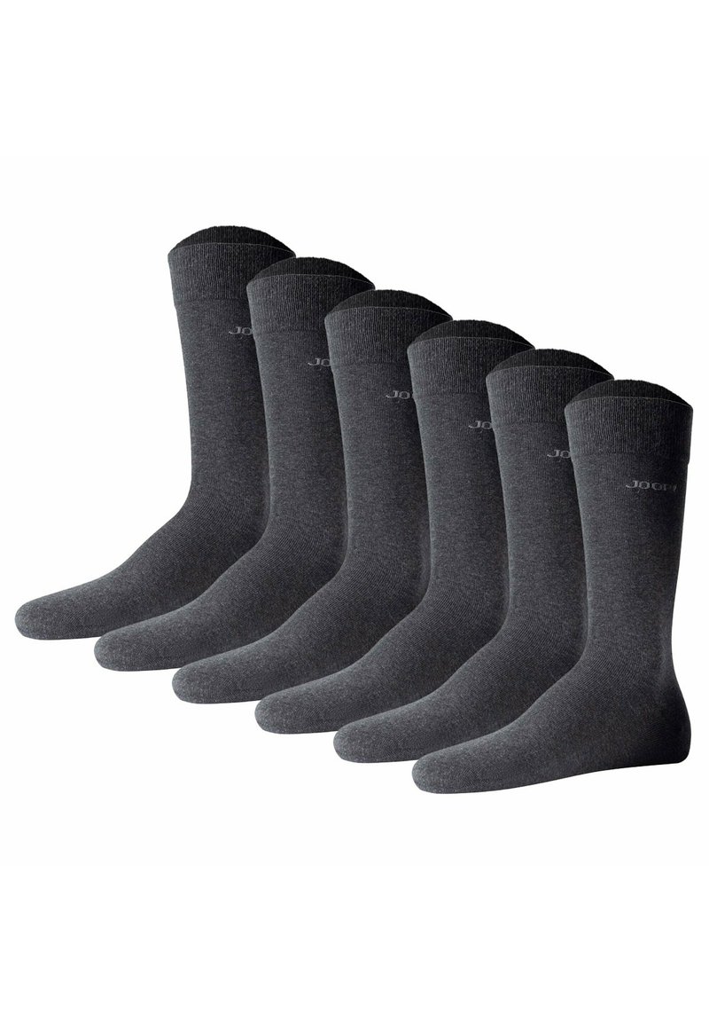 Conjunto de seis calcetines de color gris oscuro, hechos de una tela suave. Presentan una textura lisa y puños acanalados. Cada calcetín tiene un logo impreso cerca de la parte superior.