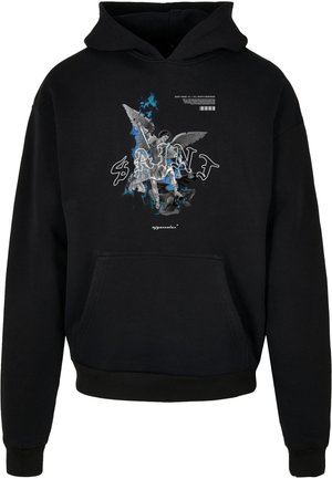 Zwarte hoodie met een voorzak. Heeft een grafisch ontwerp van een engel en de tekst "SAINT" in het wit, aangevuld met blauwe details.