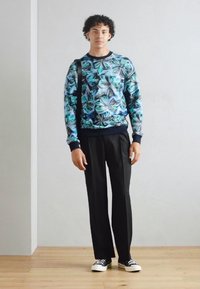 Scotch & Soda DIGITAL PRINT ARTWORK - Sportska majica - blue