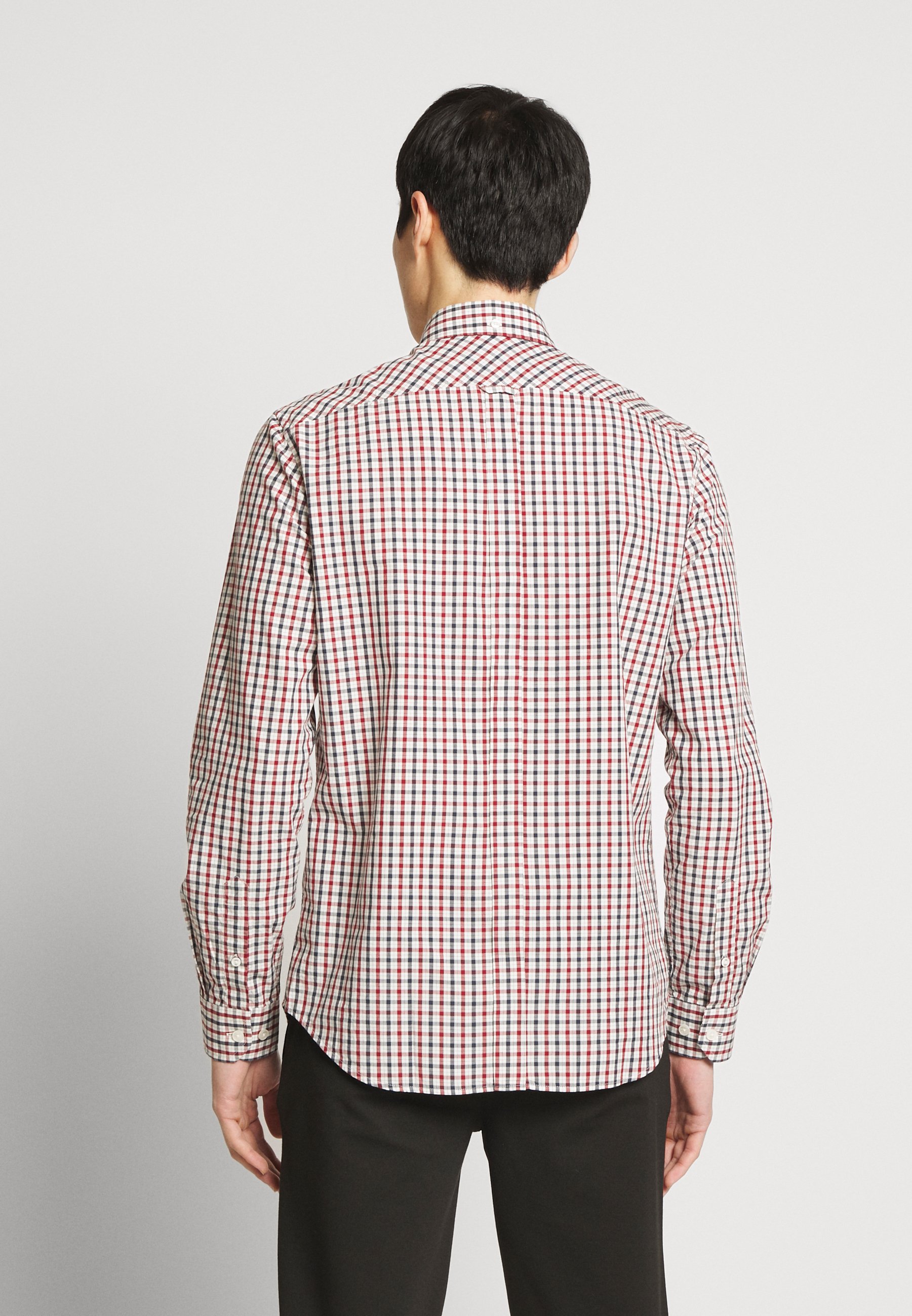 Ben Sherman SIGNATURE HOUSE CHECK Skjorte red Zalando.no Ben Sherman CORE GINGHAM Skjorte dark red Zalando.no