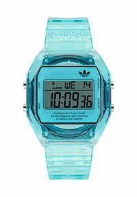 Montre numérique avec un bracelet transparent turquoise affichant l'heure, la date et les réglages d'alarme, avec le logo Adidas en haut.
