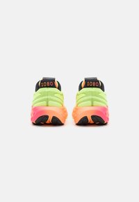 New Balance FRESH FOAM X 1080 V13 - Tenisice za cestovno trčanje - bleached lime glo