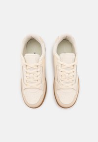 Tommy Hilfiger BASKET CORE LTH MIX ESS - Sneakers basse - calico