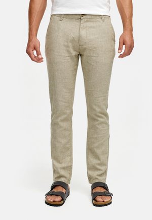 GUY - Chino - covert green