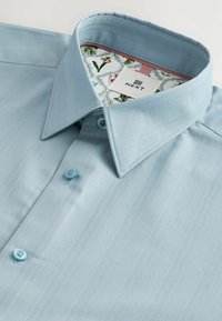REGULAR FIT - SHORT SLEEVE TEXTURED - Ing - light blue tonal stripe