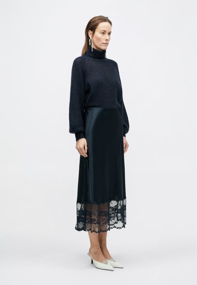 By Malene Birger BLAKE - Maksiseelik - night sky