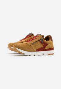 Marco Tozzi by Guido Maria Kretschmer LACE-UP - Trainers - mustard