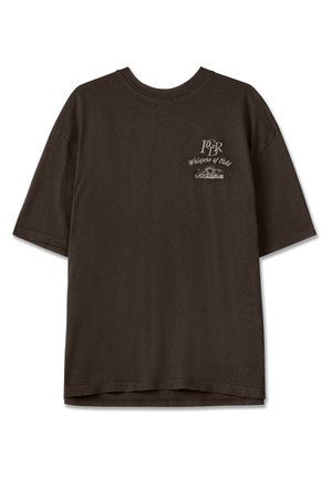 Mørkebrun bomulls t-skjorte med rund hals, korte ermer og grafisk tekst på framsiden med dekorativ bølgemønster.