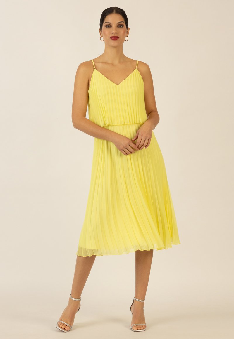 Apart KURZES PLISSEE - Freizeitkleid - vanilla