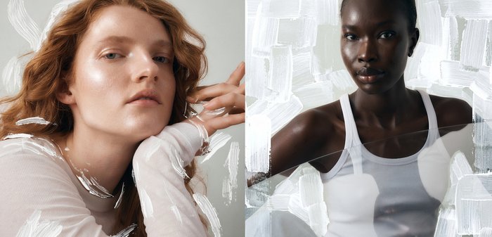 Deux portraits côte à côte mettant en scène des personnes portant des hauts blancs. L'une a des cheveux roux ondulés, l'autre une peau lisse foncée, toutes deux sur un fond texturé.