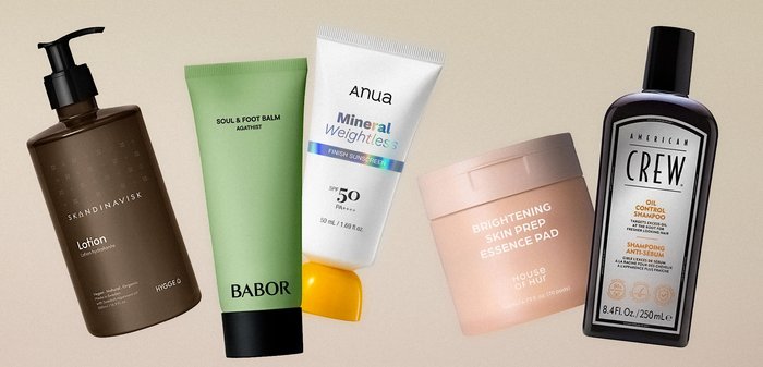 Cinq produits de soin de la peau et des cheveux, notamment la lotion Skandinavisk, le baume âme et pieds Babor, l'écran solaire minéral Anua, le tampon essence éclaircissant et le shampooing American Crew.