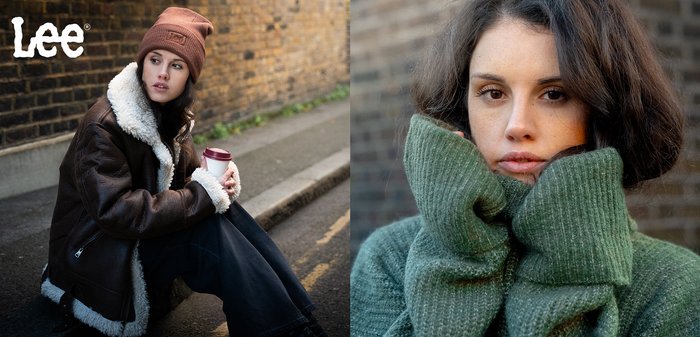 Bruine shearlingjas met een witte kraag, gecombineerd met een roestbruine beanie. Close-up van een groen gebreide trui met een hoge, opgevouwen kraag.
