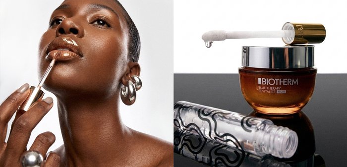 Femme applique un gloss brillant ; à côté, un pot et un applicateur du produit de soin Biotherm Blue Therapy Revitalize.