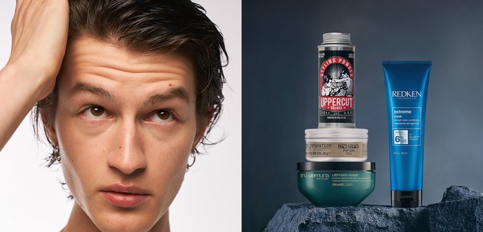 Hårlægningsprodukter inkluderer en sølvfarvet beholder med røde grafikker, et cremeglas og en blå tube. Teksturer varierer fra mat til blank.