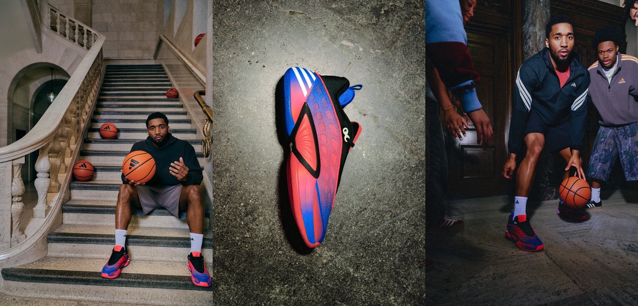 Homme portant des chaussures de basket colorées tenant un ballon de basket sur des escaliers, gros plan sur une chaussure de basket rouge et bleue, et homme se préparant à dribbler dans le jeu.