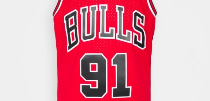 Maillot de basket-ball rouge avec le nom de l'équipe "BULLS" en noir et le numéro de joueur "91" en caractères gras. Fabriqué en mesh avec un design sans manches.