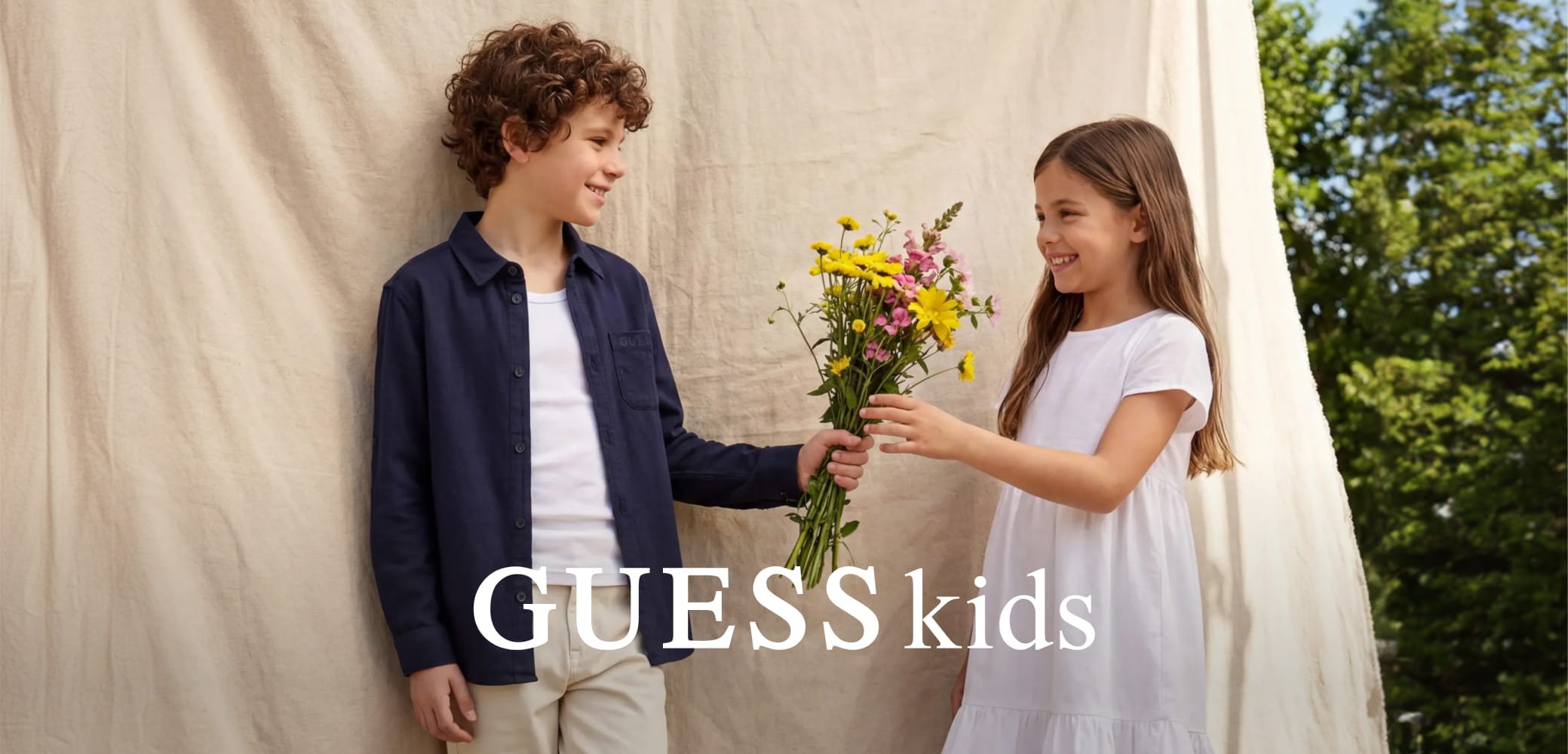 GUESS®