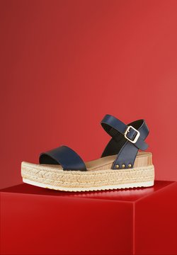 zala wedge sandal